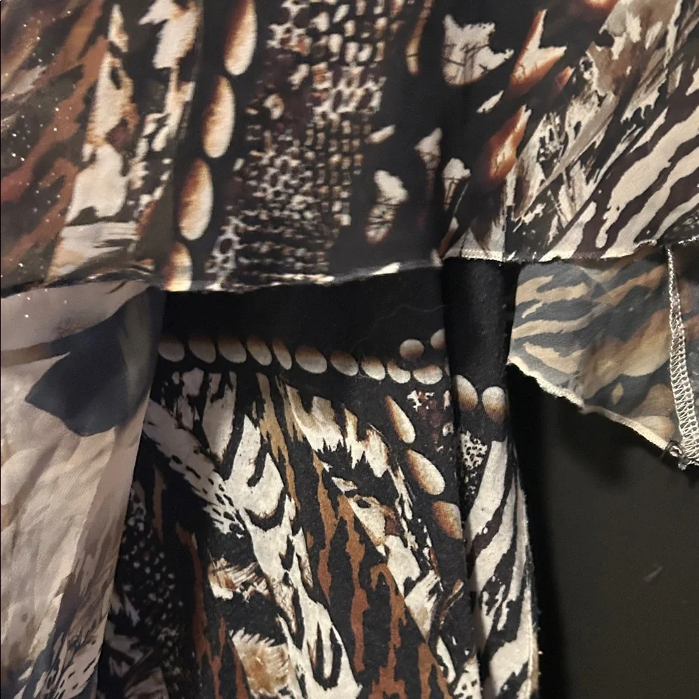 Roz & Ali Brown Floral Women's Blouse - Picture 6 of 7